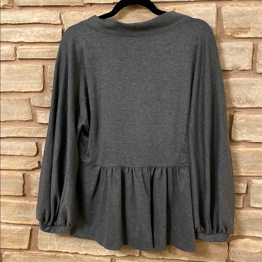 Soft Surroundings gray long-sleeved top with a wide neck Size M - Picture 6 of 6